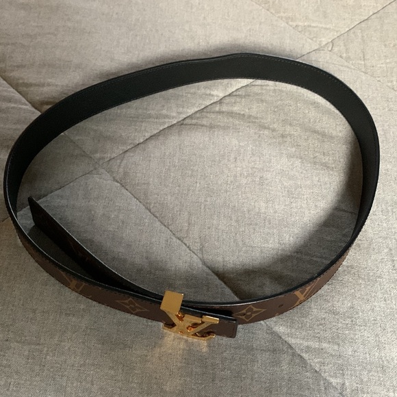 Louis Vuitton Reversible Belt, comes with box - Picture 2 of 6